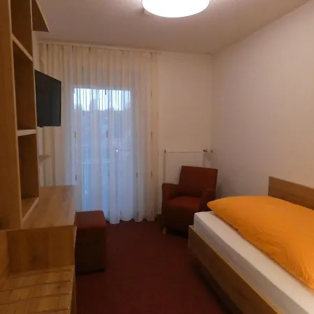 Guest house Zum Engel 3*